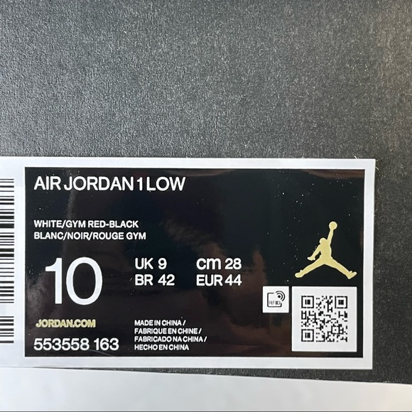 Air Jordan 1 Low Bred Mens Size 10 Sneakers Shoes Red & Black Color - Picture 11 of 11